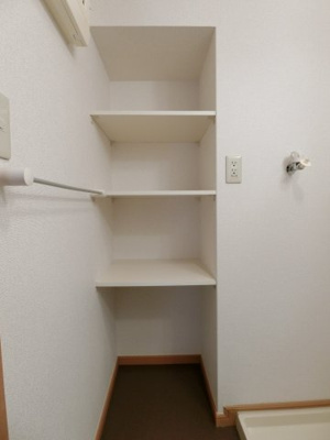 【収納】 | ピュアセルト森尾Ⅱ | イメージ写真201号室