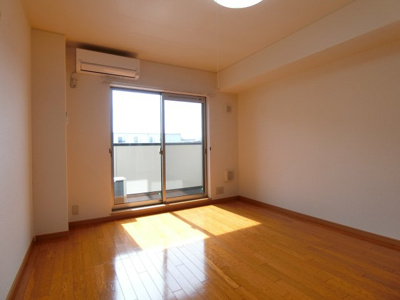 【居間・リビング】 | ピュアセルト森尾Ⅱ | イメージ写真201号室