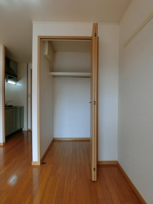 【収納】 | ピュアセルト森尾Ⅱ | イメージ写真201号室