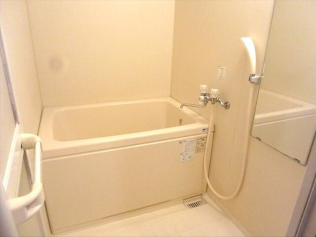 シャトレ戸邊の浴室