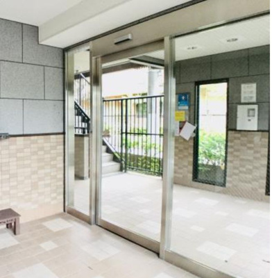 【エントランス】 | フジ・プライムコート | 落ち着いたエントランスです