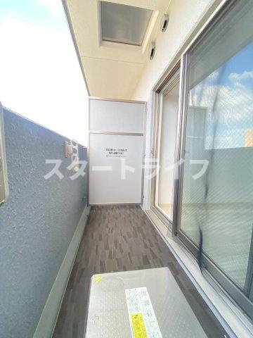 大阪市東淀川区菅原２丁目の賃貸マンションのバルコニー