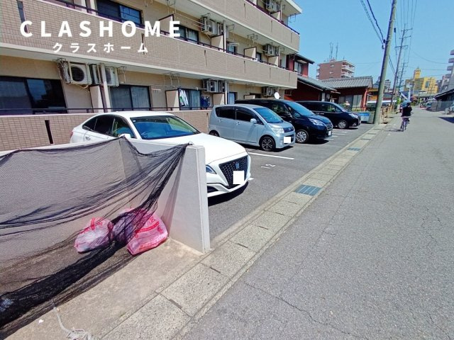 オアシス二本木　　刈谷市近郊の賃貸ならクラスホーム刈谷の駐車場