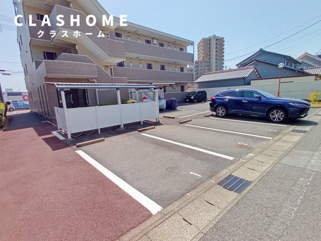 オアシス二本木　　刈谷市近郊の賃貸ならクラスホーム刈谷の駐車場