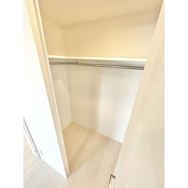 エスリード泉 外堀通の収納