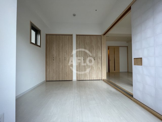 オルフェアレジデンス難波の寝室|オルフェアレジデンス難波　洋室