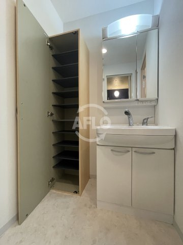 オルフェアレジデンス難波のエントランス|オルフェアレジデンス難波　洗面所