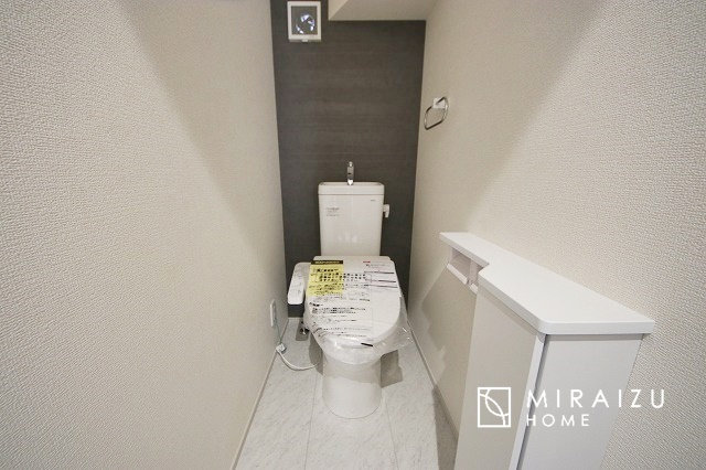 【トイレ】 | おしり洗浄、ビデ洗浄、暖房便座の機能を標準装備。トイレットペーパーの無駄遣いを防ぎ、肌を傷つける心配がありません♪