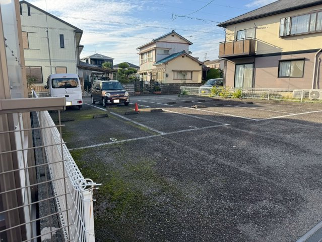 藤枝市　一棟アパートの駐車場