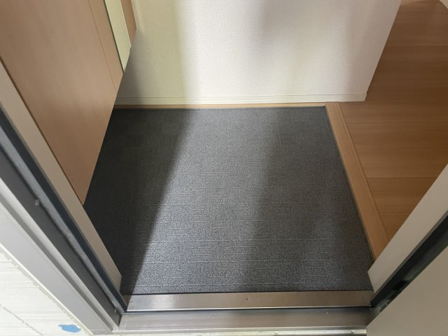 ラコンフィアンス神戸の玄関