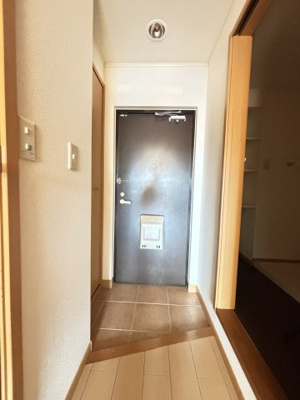 【玄関】 | ピュアセルト森尾Ⅱ