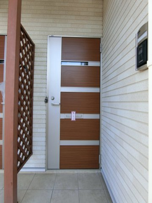 【玄関】 | ラルーチェ | イメージ104号室の写真