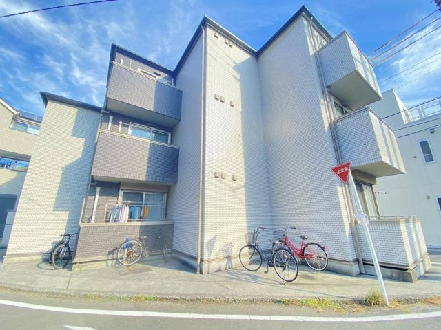 ウィステリアの外観