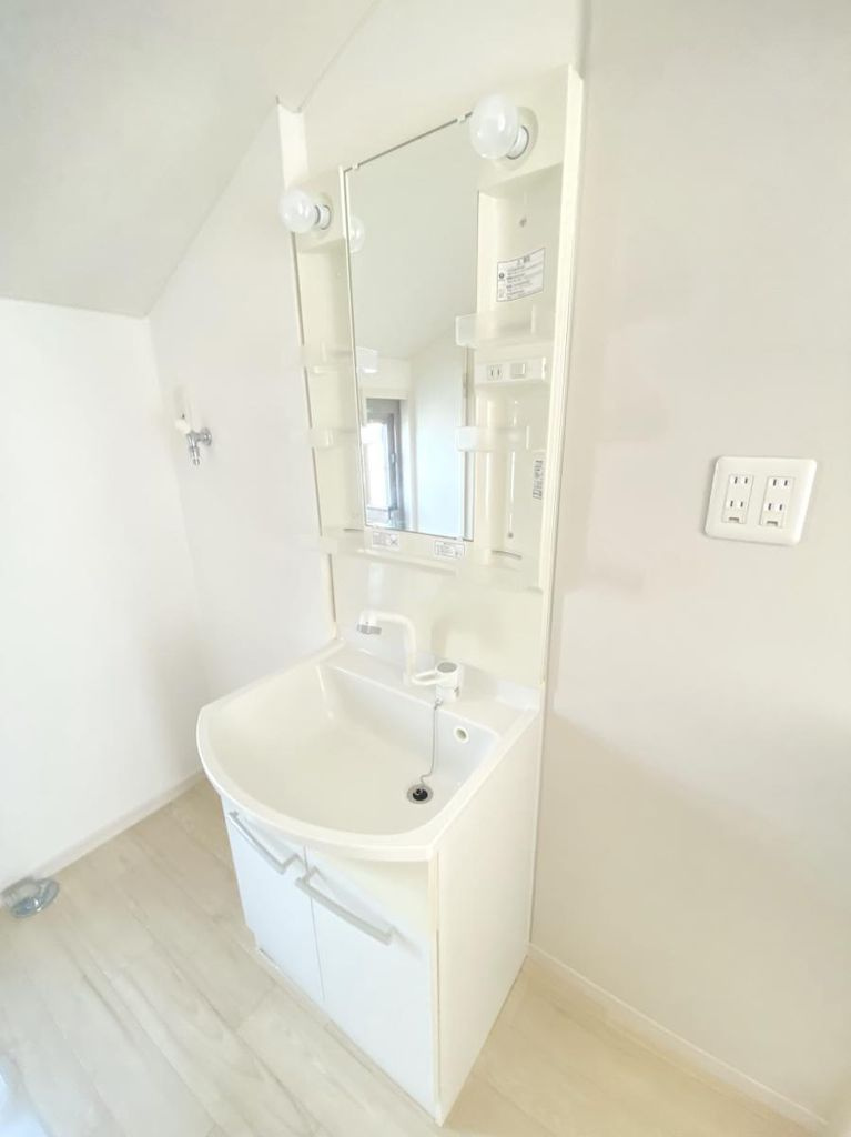 ウィステリアの洗面所