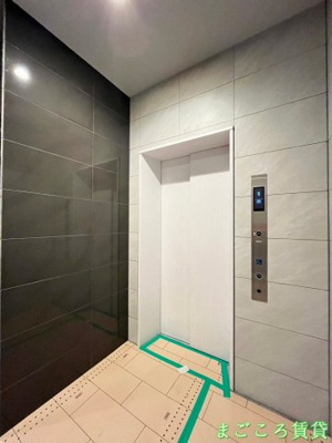 【ロビー】 | セレニテ難波グランデノール