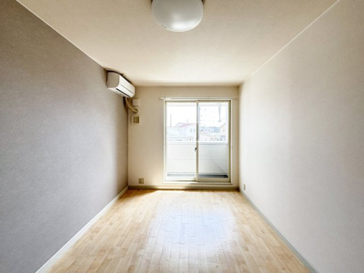 【展望】 | サンクレール | イメージ写真203号室（反転あり）