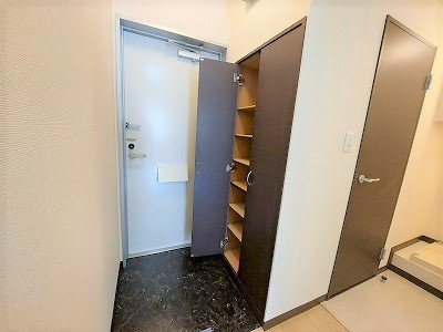 レオネクストひまわりⅠの玄関