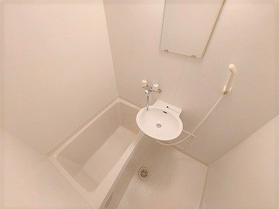 レオネクストひまわりⅠの浴室|シャワー付きバスルーム