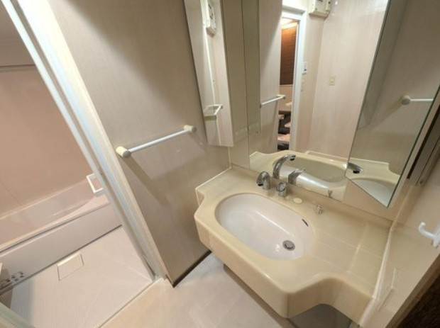 【独立洗面台】 | カーサ要町 | ご家族の1日が始まり、1日の終わりを締めくくる洗面空間。