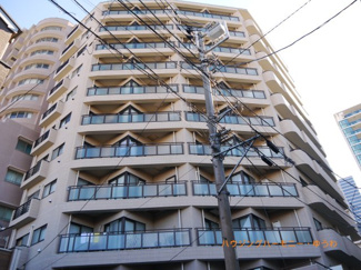 【外観】 | 平成築の新耐震基準適合マンション！太陽に愛された邸は、陽当り・通風に優れた魅力的で快適さを追求した邸宅。