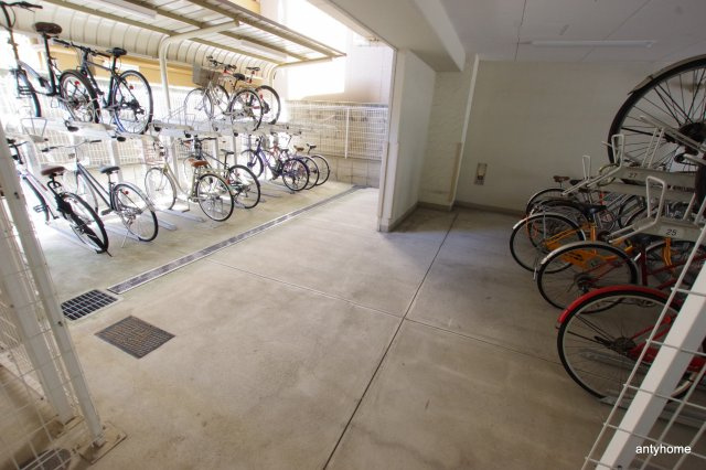 BRAVI新大阪　仲介手数料無料の駐車場