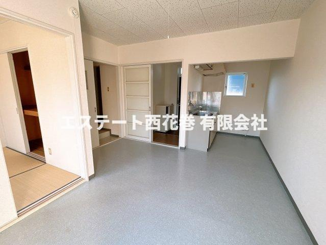 セゾン・ド・ジュネスの居間・リビング