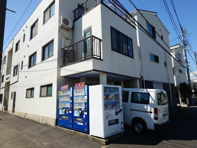 岩崎マンションの外観