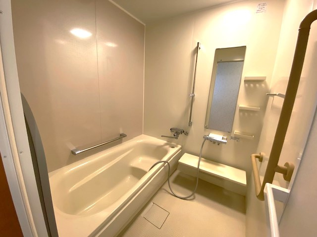 【商談中】　網走市潮見８丁目中古の浴室