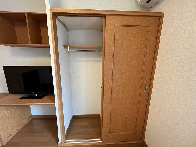 レオパレスエルズ和泉の内装