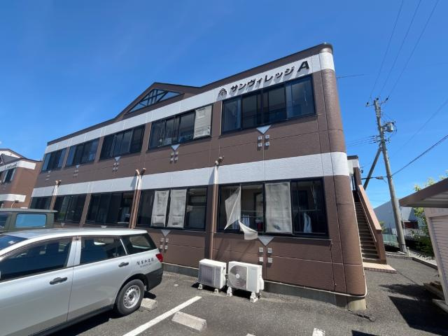 サンヴィレッジＡの駐車場|外観写真（昼）
