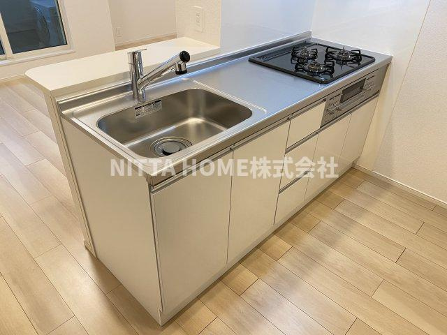 ボヌールメゾン篠山Ⅱのキッチン|キッチンは人気の対面型キッチンです♪