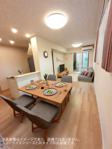 ジュネス・フランＣの居間・リビング