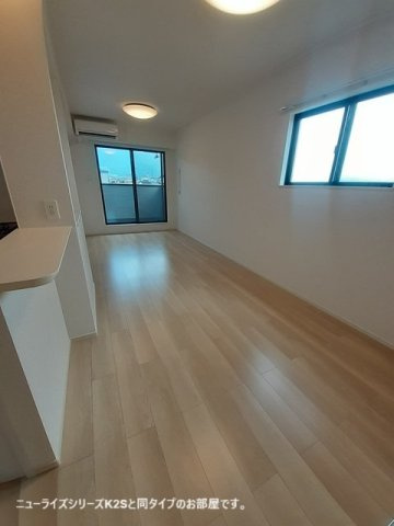 ジュネス・フランＣの居間・リビング