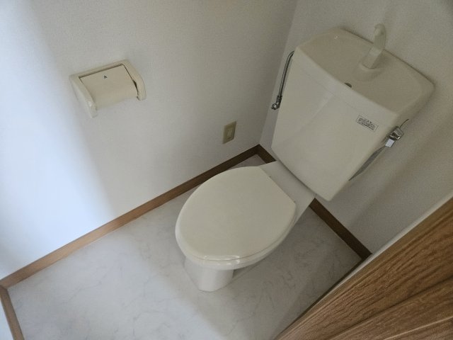 ルマージュ神戸3番館のトイレ