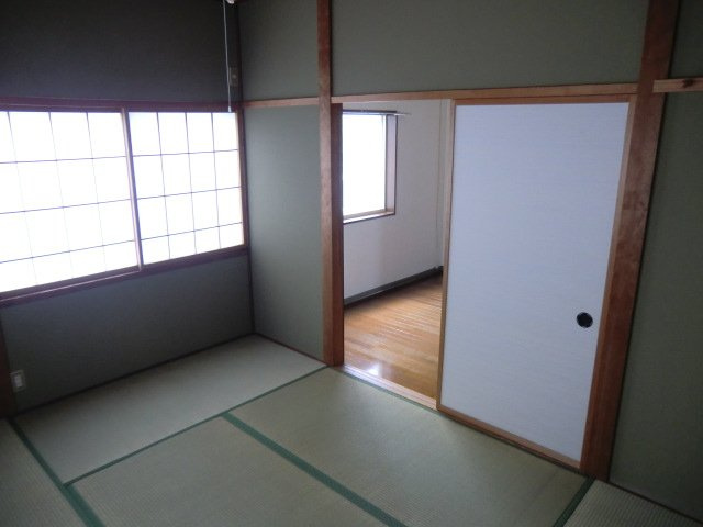 コーポ共栄の和室