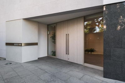 【エントランス】 | コスモリード新宿余丁町