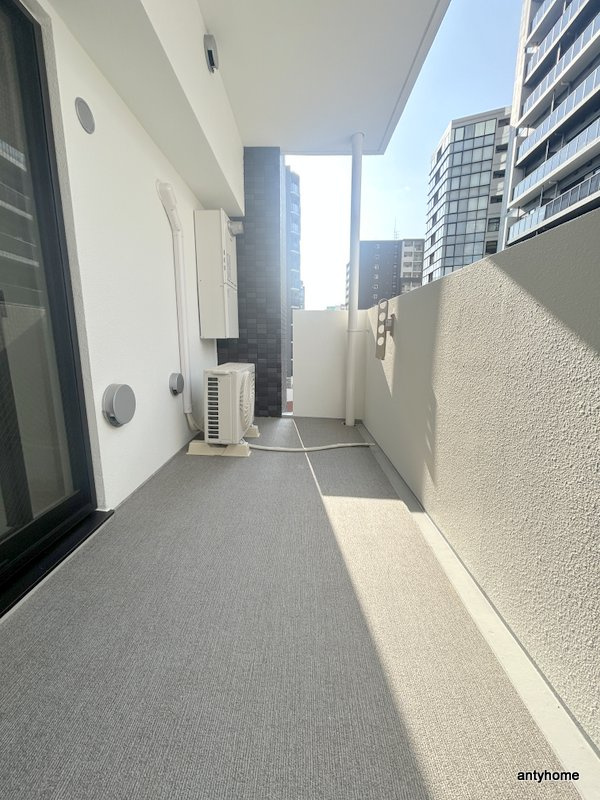 パークス堺筋本町　仲介手数料無料のバルコニー