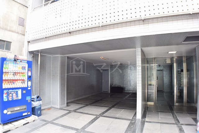 プリエール京町堀のエントランス