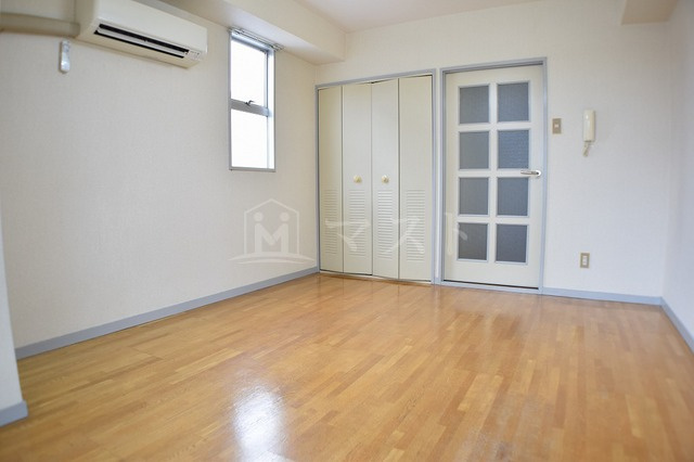 プリエール京町堀の内装