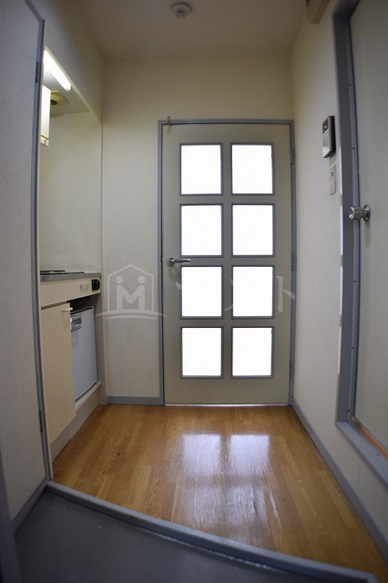 プリエール京町堀の玄関