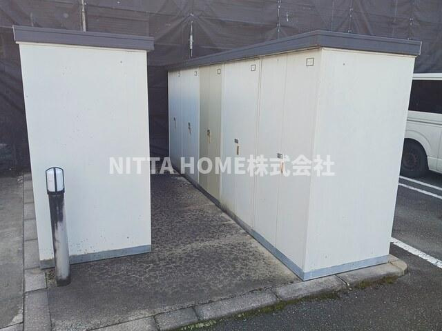 アボンデーレＡのその他共用部分|タイヤ庫があります◎