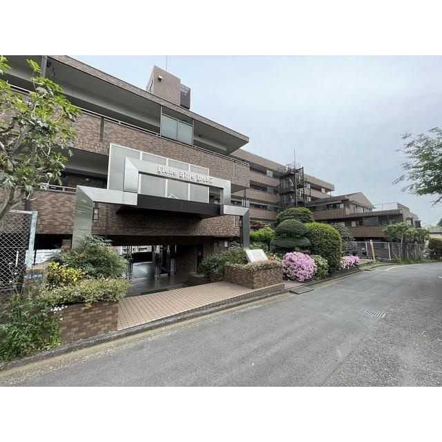 ライオンズヒルズ和光のエントランス