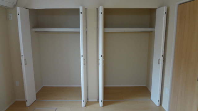 （シニア限定）Village Daishi Hills 四番館の収納|たっぷり収納できるクローゼット