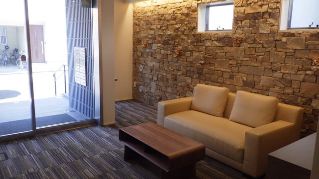 （シニア限定）Village Daishi Hills 四番館のロビー|★エントランス内に談話スペース★