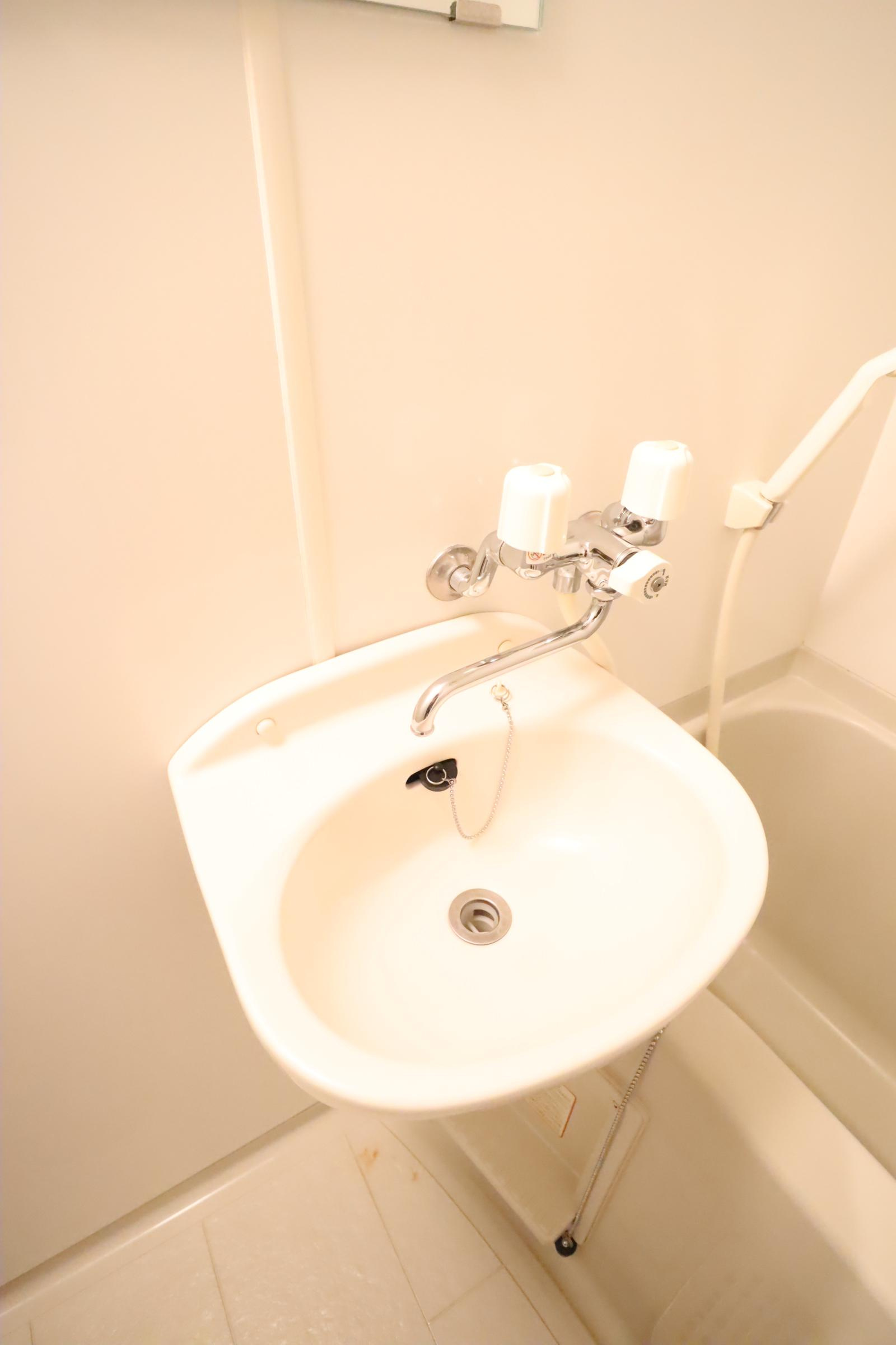 大阪市都島区都島北通２丁目の賃貸マンションの洗面所