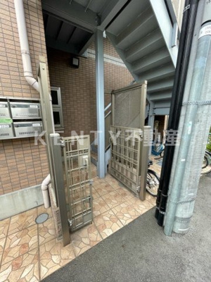 【エントランス】 | ＲＯＵＮＤ，７ | 清潔なエントランスです