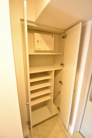 グランカーサ梅田北の玄関