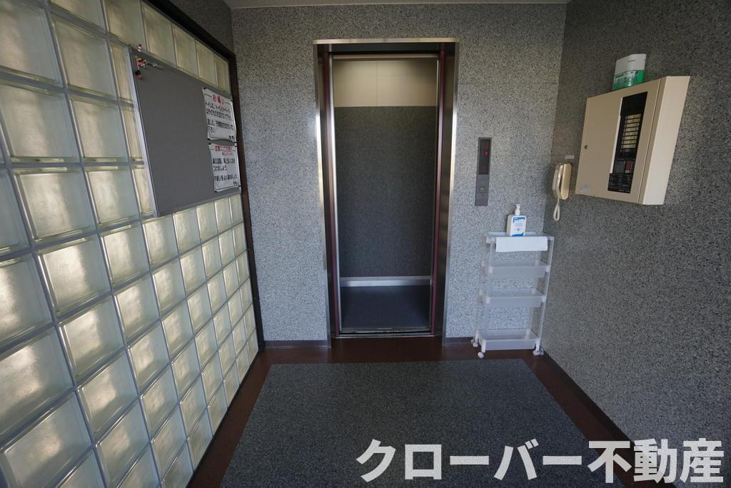 コーポウィッティーのエントランス