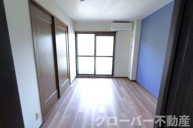 コーポウィッティーの居間・リビング