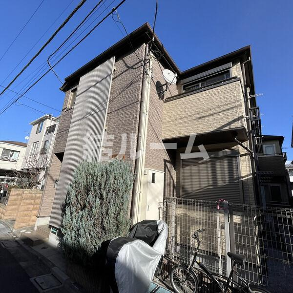 豊島区長崎３丁目のアパートの外観